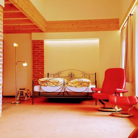 Sunhill Appartments, Klimatisiert Winhoring Buitenkant foto